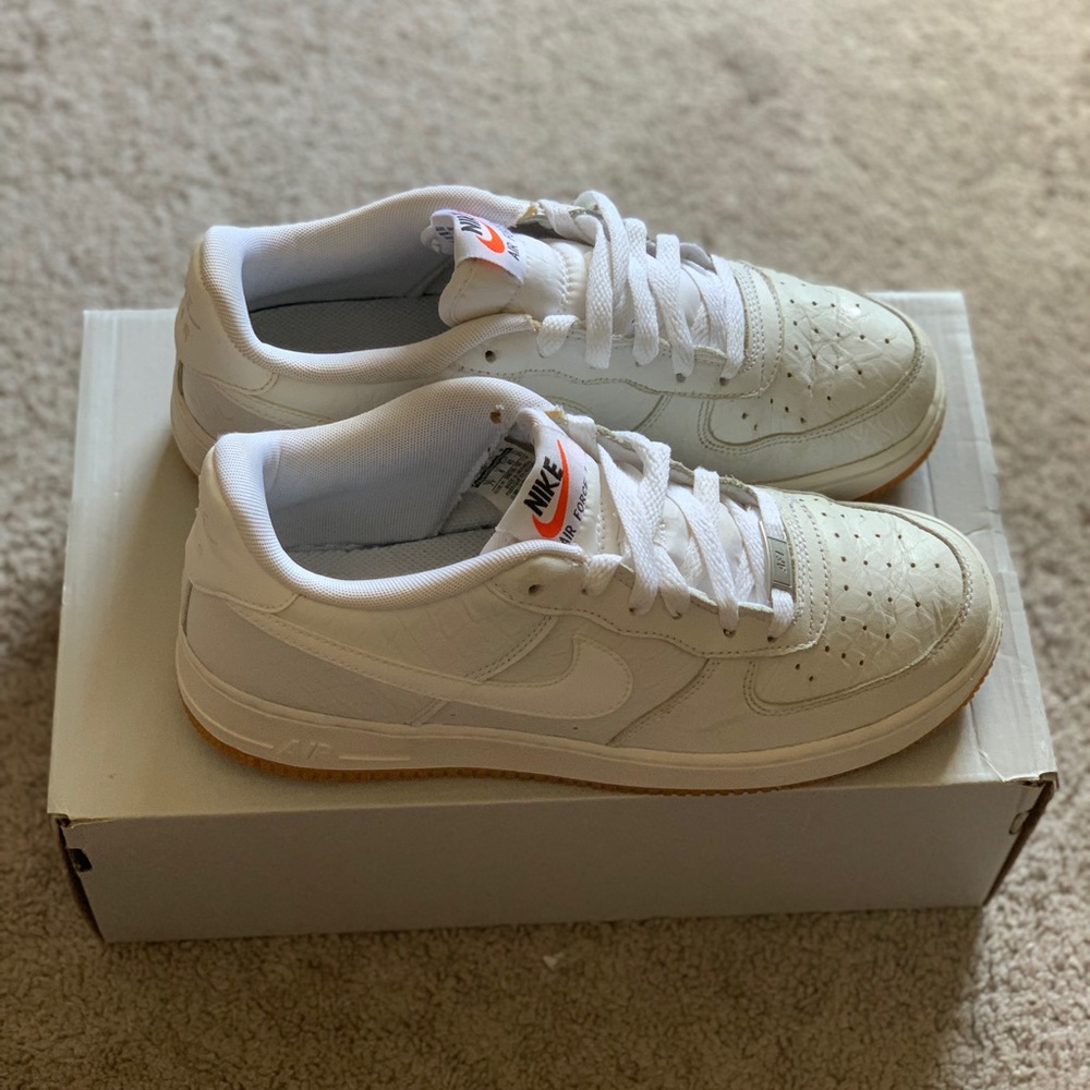Nike Air Force low